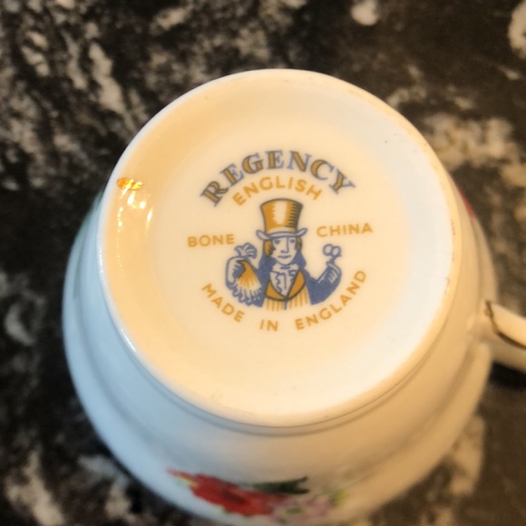 Gorgeous Regency English bone China tea cup & saucer 🌺 - Picture 4 of 5